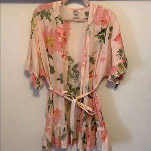Plum Pretty Sugar Flutter Robe